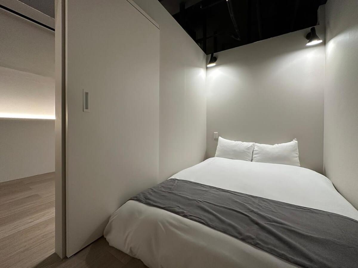 Bhotel New Small Hotel - Hondori Shopping Arcade Hiroshima Esterno foto